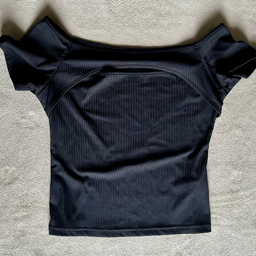 SHEIN - Black Ribbed Off The Shoulder Cutout Crop Top